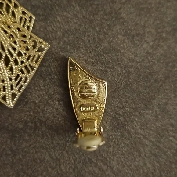 VTG BUTLER Mismatched Filigree Geometric Enamel Earrings - Picture 6 of 6